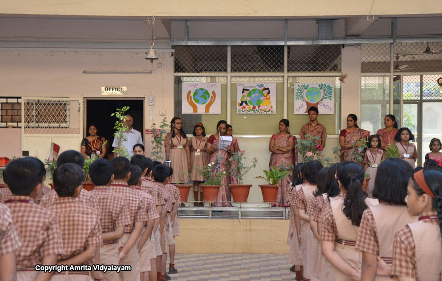 School Celebrates Earth Day
